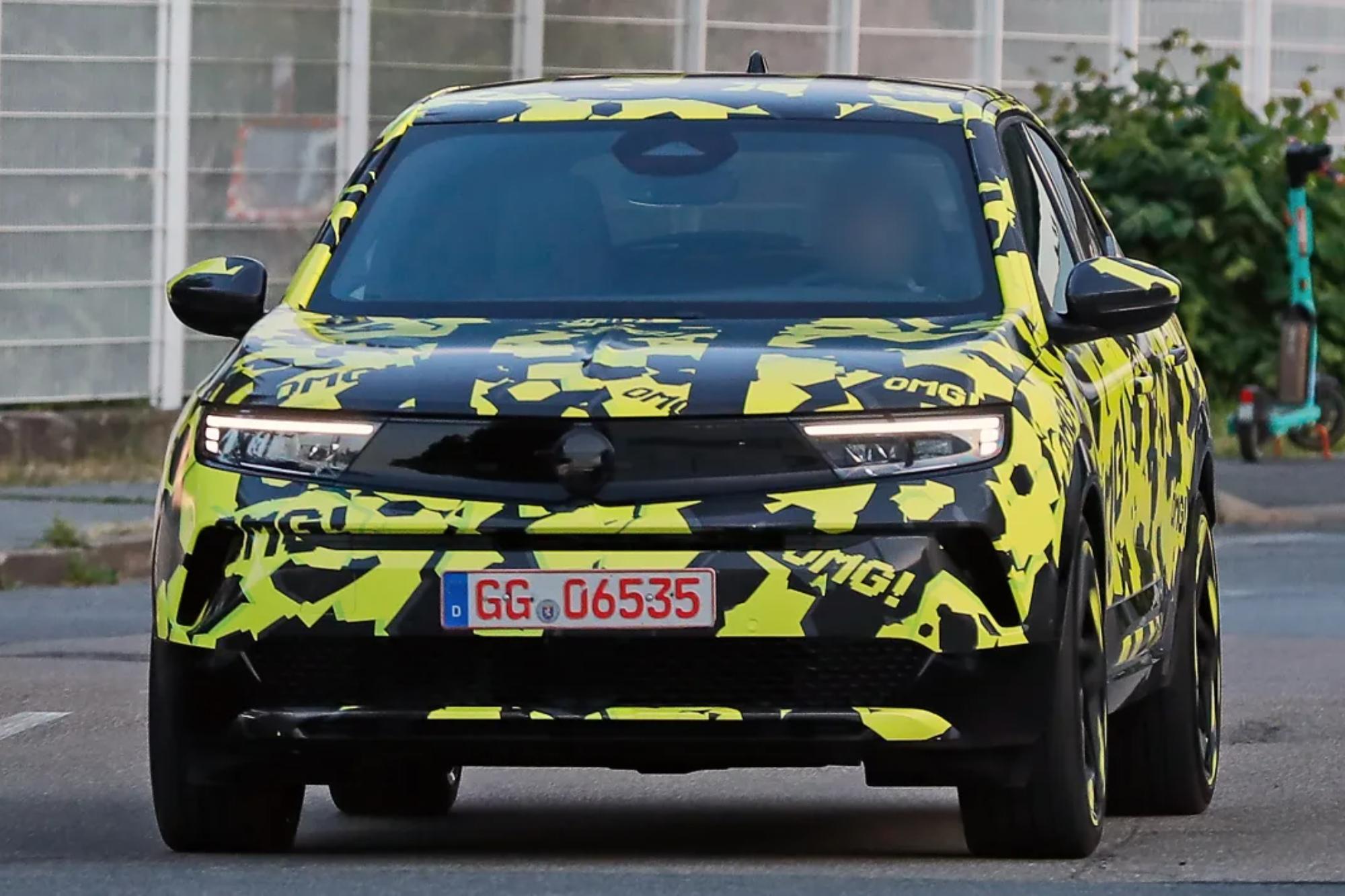 To Opel Mokka GSE πιάστηκε «επ’αυτοφόρω»